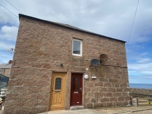 Front of 22 Battery Park Peterhead, detached building