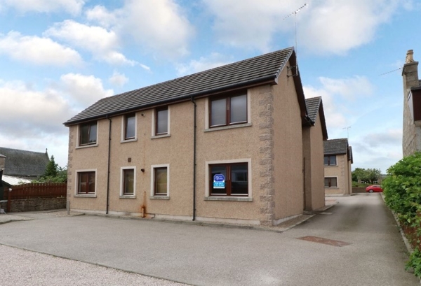 Front of block of flats at 6 Wrights Lane, Inverurie