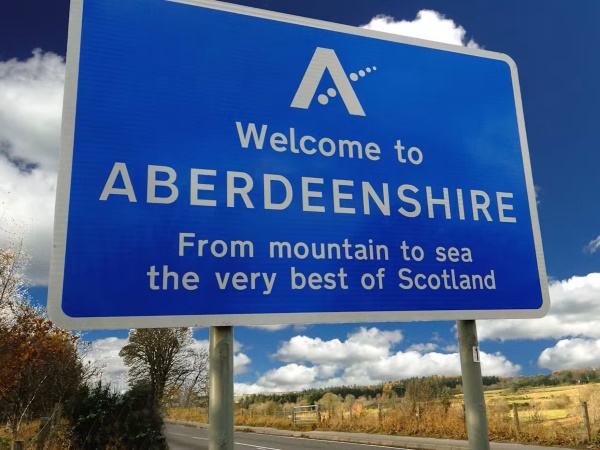 Welcome to Aberdeenshire road sign
