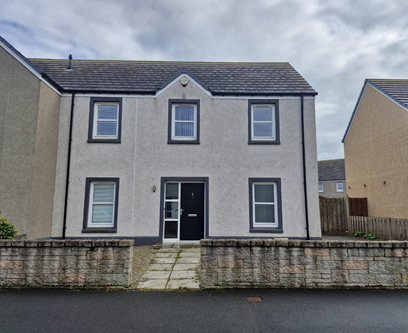 Front of 1 Strachan Way in Peterhead with walled front garden