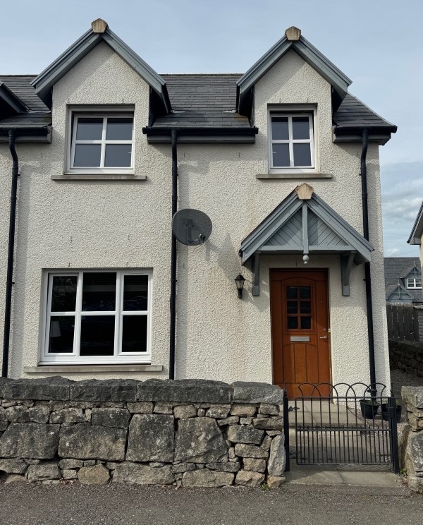 Street view of 9 Main Road East Echt, end-terrace house